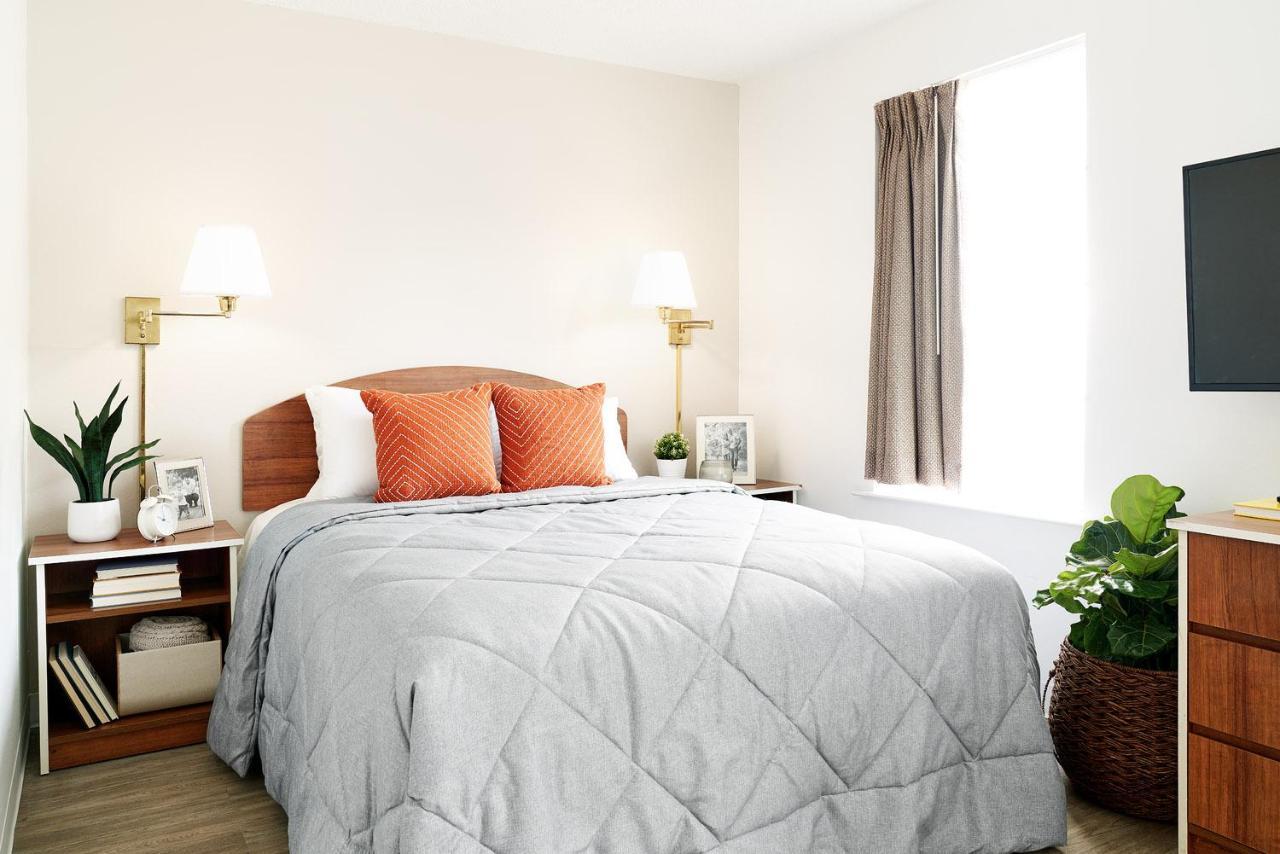 Intown Suites Extended Stay Cincinnati Oh - Феърфийлд Екстериор снимка